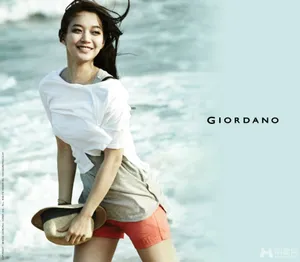 申敏儿GIORDANO春夏服饰画报写真_2