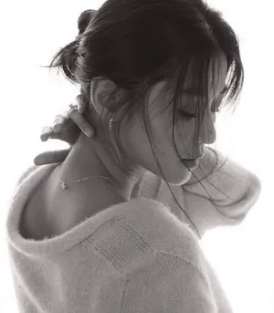 全智贤最新杂志写真图片：女人味十足_5
