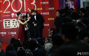 朴信惠金宇彬出席2013国剧盛典 现场人气爆棚_3