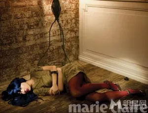 尹恩惠性感诱惑写真 短发艳妆大展傲人身材_8