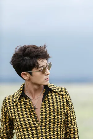 李准基时尚帅炸高清写真图片_6
