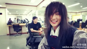 李准基微博高清自拍图片精选_13