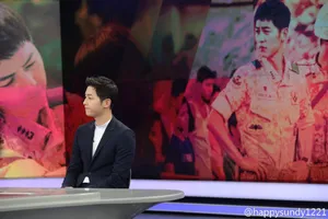 宋仲基KBS新闻采访图片_10