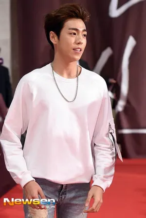 李玹雨《奸臣》VIP试映会 李玹雨图片_5