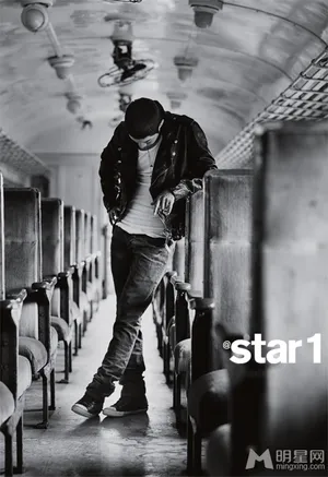 金贤重at Star1杂志型男魅力画报5 金贤重图片