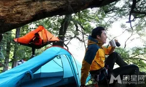 玄彬户外写真 变身攀岩冒险者 玄彬图片_1