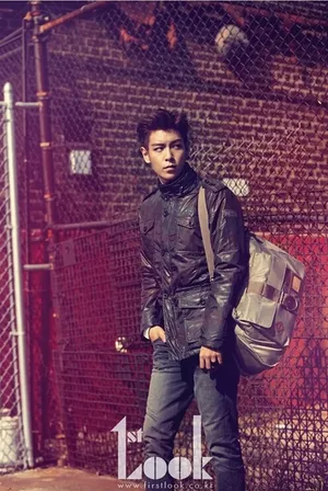 First Look公开TOP崔胜贤纽约画报未公开照片_2