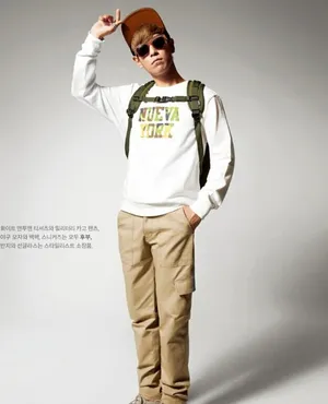 崔胜贤图片大全 崔胜贤《HighCut》时尚杂志写真_2