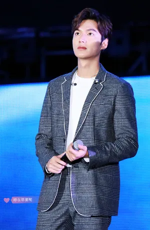 李敏镐乐天活动高清帅气图片_7
