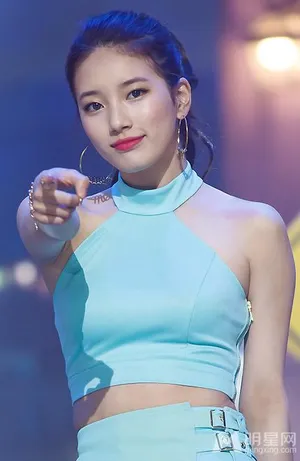秀智首尔演出女王范 李敏镐的女人_2