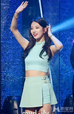 秀智首尔演出女王范 李敏镐的女人_5