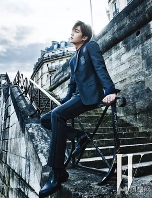 韩星李敏镐W杂志写真 忧郁眼神尽显沧桑_3