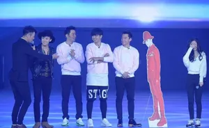 baby见权志龙变小粉丝 贴身热舞超害羞_5