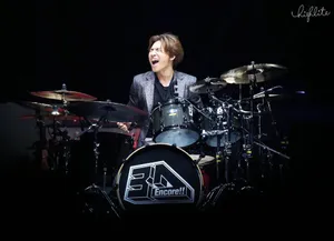 Bigbang权志龙崔胜铉姜大声2015MADE演唱会_4