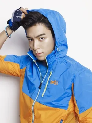 BigBang崔胜贤朴信惠情侣写真曝光 两人相约去登山_2
