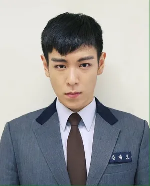 Bigbang ddinnong2ins更新TOP崔胜贤帅照