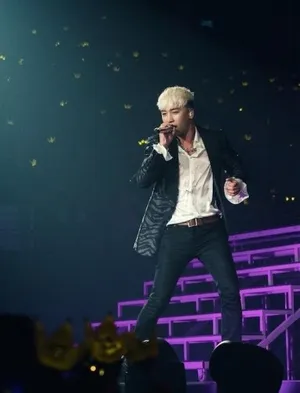 Bigbang泰国开唱 2万观众狂热朝圣第1张