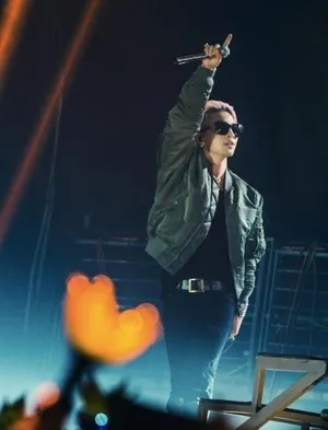 Bigbang泰国开唱 2万观众狂热朝圣_6
