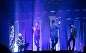 Bigbang回归开唱 TOP崔胜贤鸡冠头搞笑吸睛_4