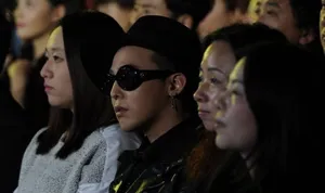 Bigbang成员GD北京热辣开唱 杜海涛跪求合影_8