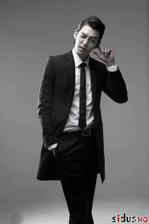 金宇彬全新写真 尽显熟男魅力_2