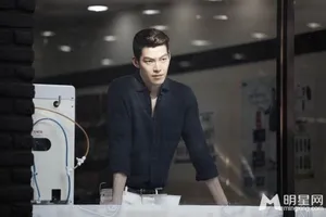 金宇彬继承者们剧照 剧中饰演崔英道_8