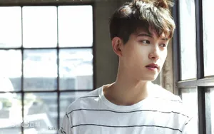CNBLUE李宗泫画报写真 男性魅力四散_2