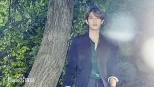 CNBLUE李宗泫画报写真 男性魅力四散_7