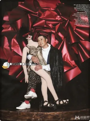 李栋旭VOGUE时尚复古写真画报