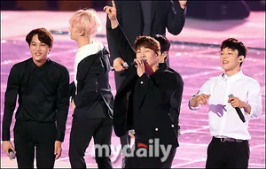 EXO KBS我是大韩民国金钟大金钟仁吴世勋朴灿烈现场图_4