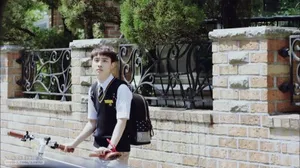 EXO成员都暻秀没关系是爱情啊 韩江宇校服制服单车剧照_5