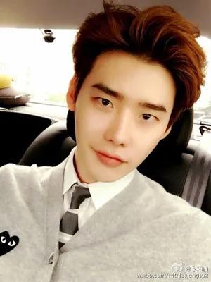 小鲜肉李钟硕可爱自拍图片 李钟硕生活照图片