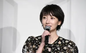 南波瑠笑容温婉可爱活动照图片