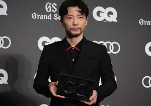 星野源胡须造型成熟魅力写真图片_2