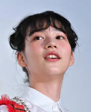 能年玲奈眼神灵动清新可爱活动照图片_3