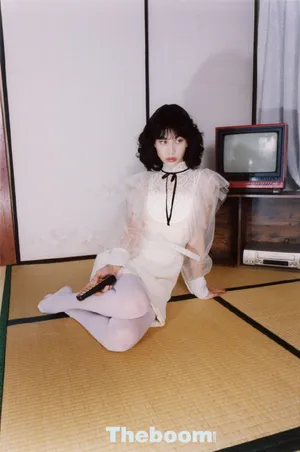 水原希子丝绒连体衣复古封面写真图片_8