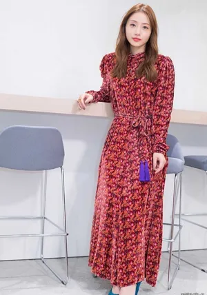 石原里美印花长裙最新采访照图片_7