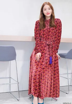 石原里美印花长裙最新采访照图片_8