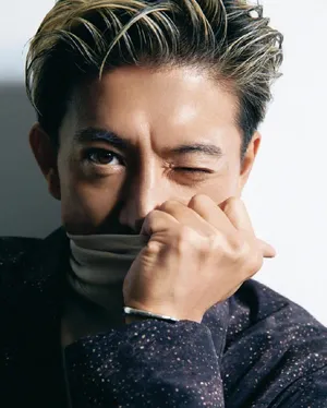 木村拓哉风衣成熟帅气魅力写真图片第1张