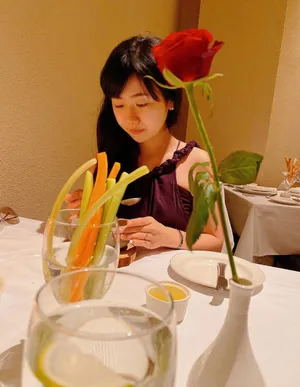 福原爱江宏杰庆4周年烛光晚餐恩爱甜蜜美照图片_2