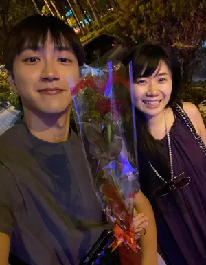 福原爱江宏杰庆4周年烛光晚餐恩爱甜蜜美照图片_4