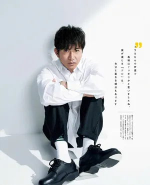 日本男神木村拓哉哆啦A梦帅气互动写真图片_3