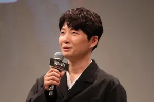 星野源简约帅气活动照图片_3