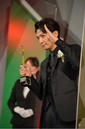 东京电视剧大奖最佳男主角生田斗真图片第1张