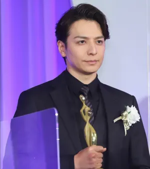 东京电视剧大奖最佳男主角生田斗真图片_2