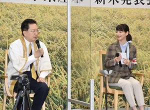 能年玲奈笑容清新可爱活动照图片_2