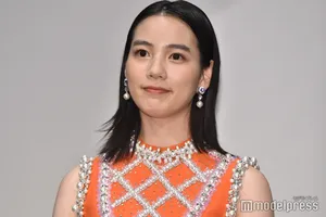 能年玲奈长裙轻熟气质活动照图片_3