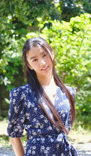 木村光希碎花裙温柔清纯写真_2