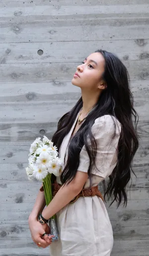 木村光希优雅侧颜甜美性感图片