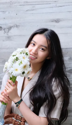 木村光希优雅侧颜甜美性感图片_2